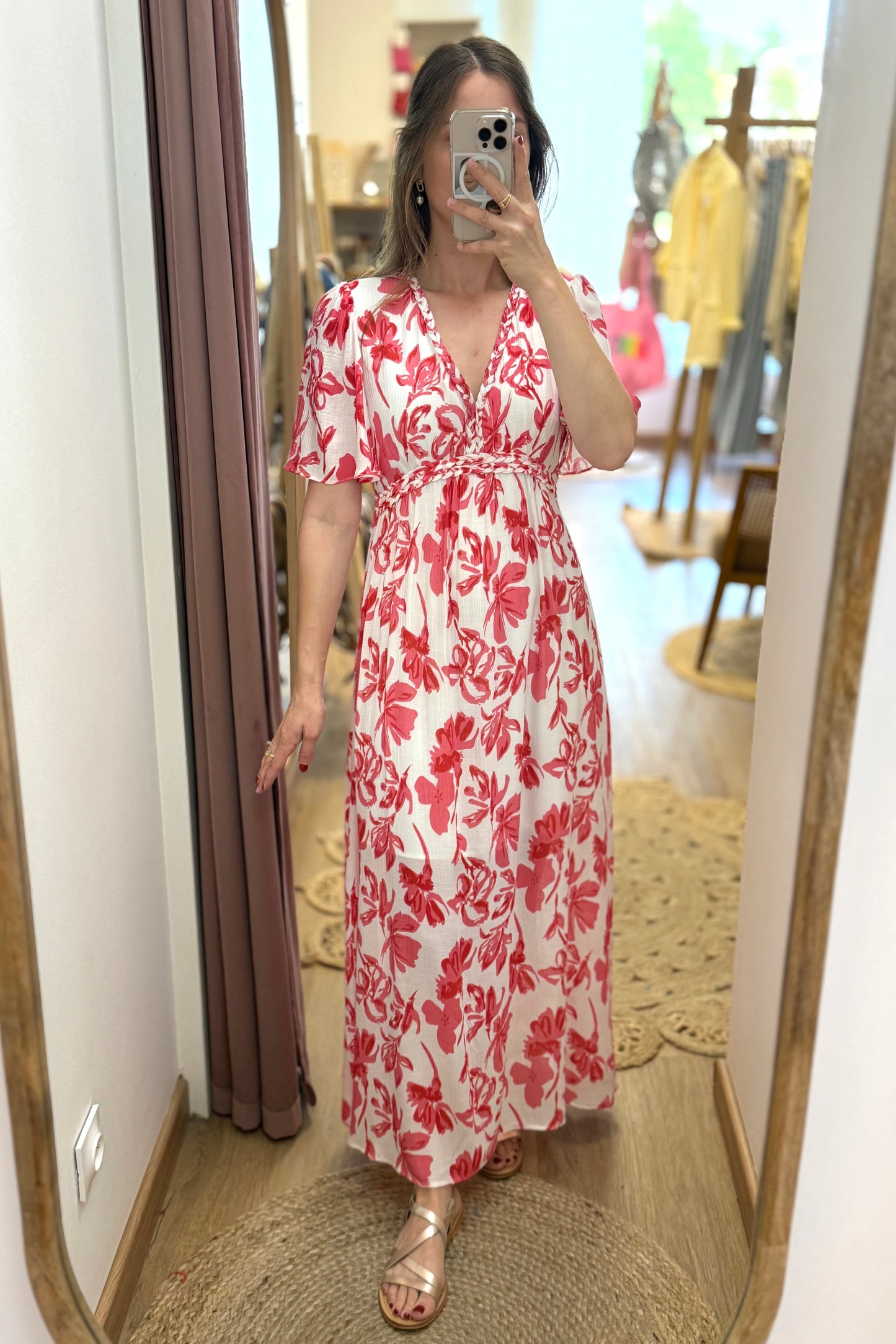 Robe Lucy