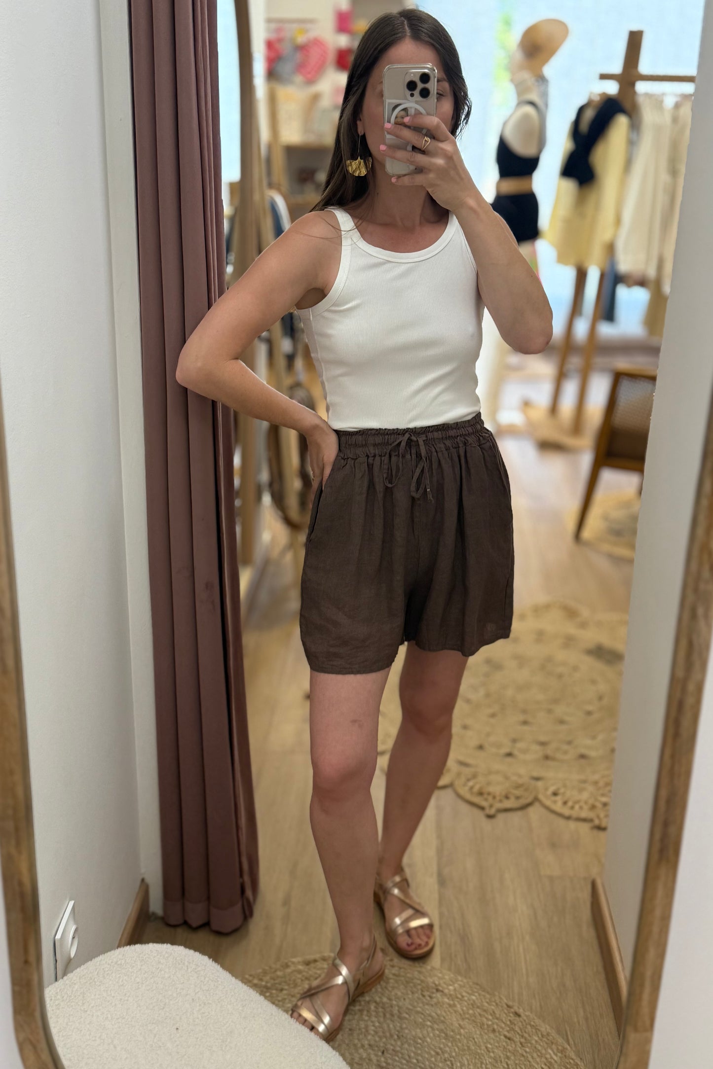 Short Lucas moka