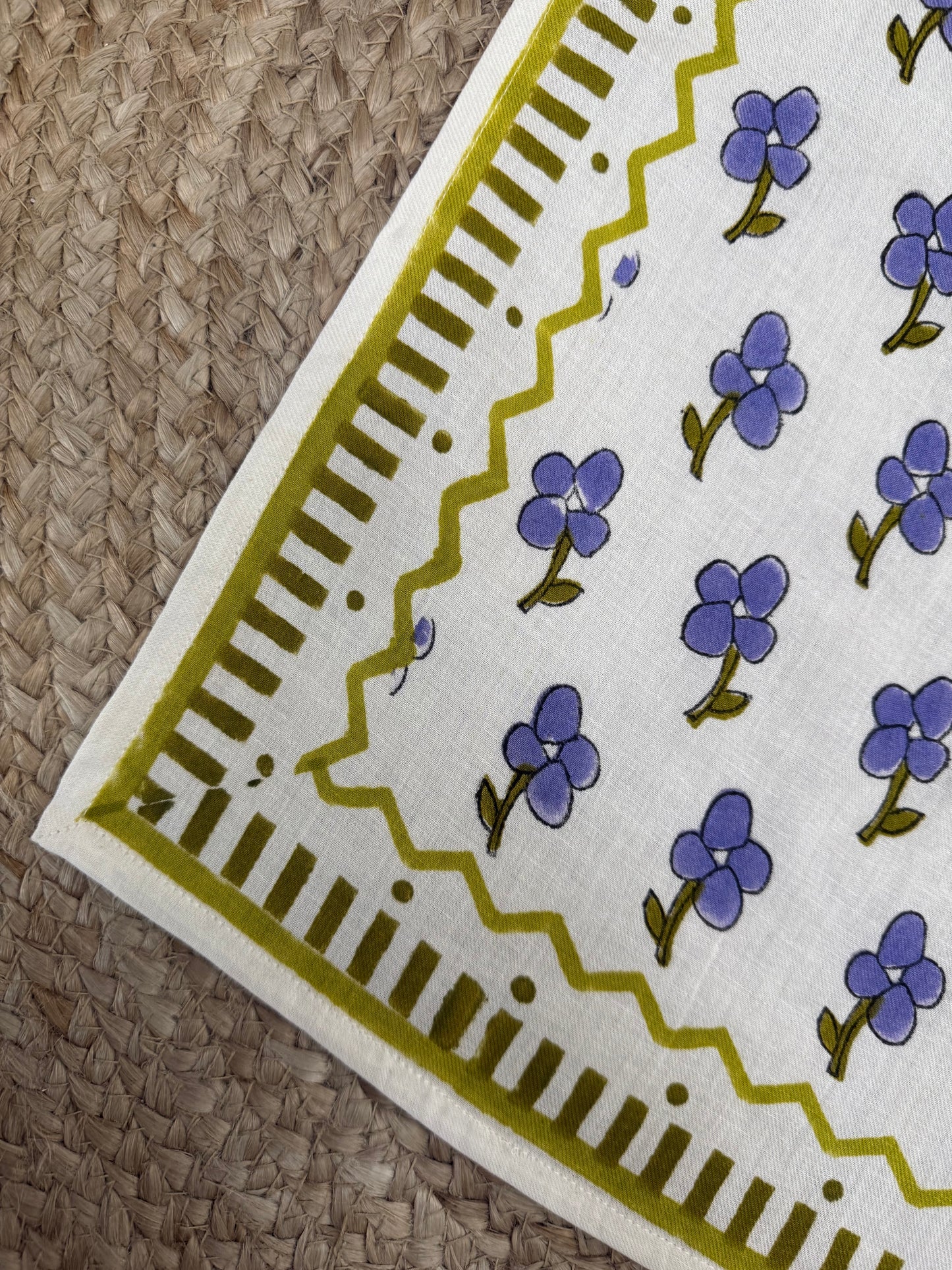 Foulard fleurs violette
