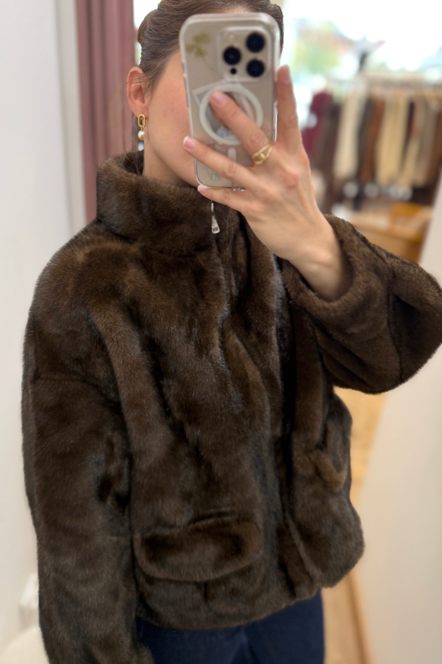 Veste en fausse fourrure