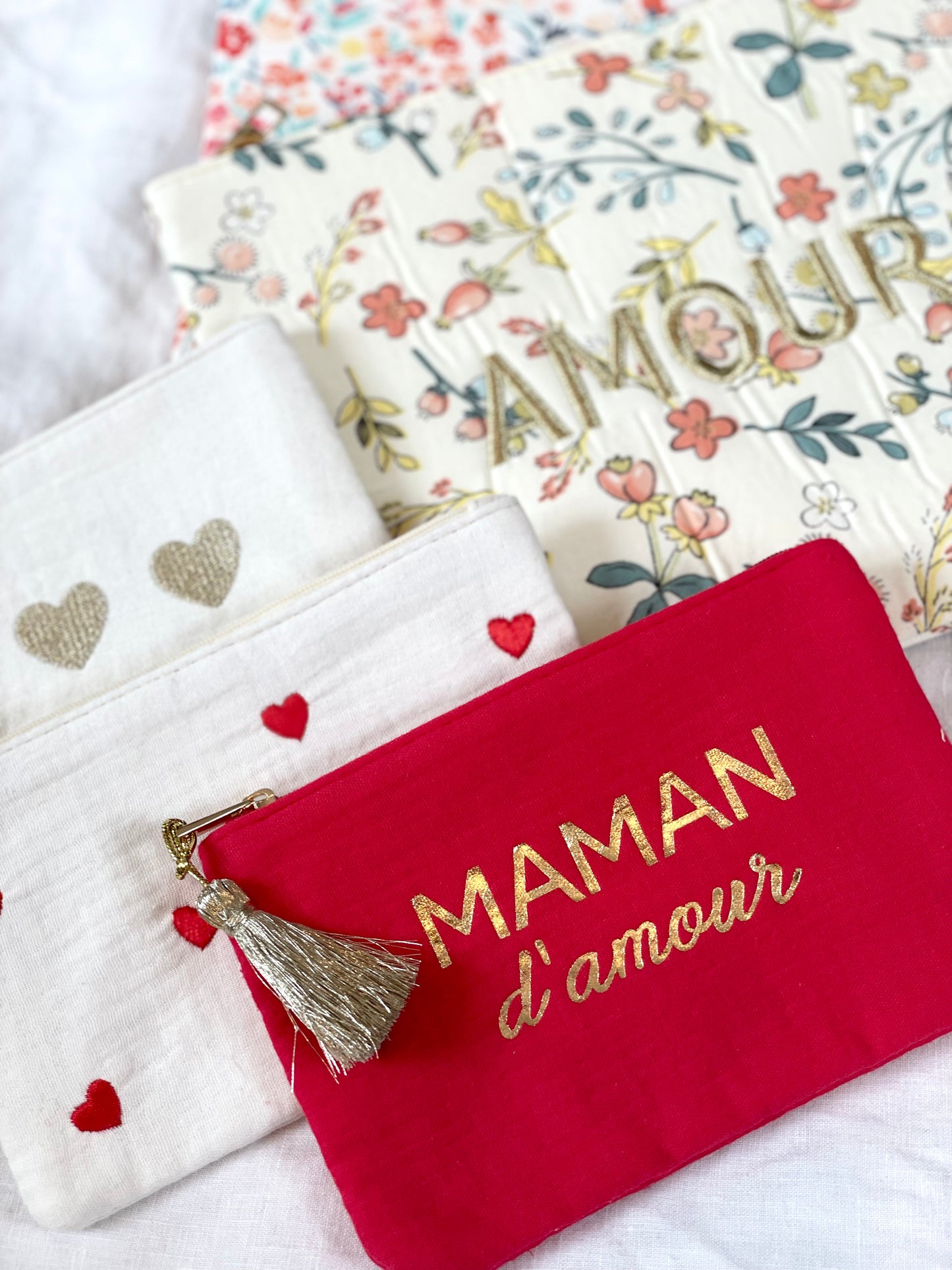 Pochette cœur doré