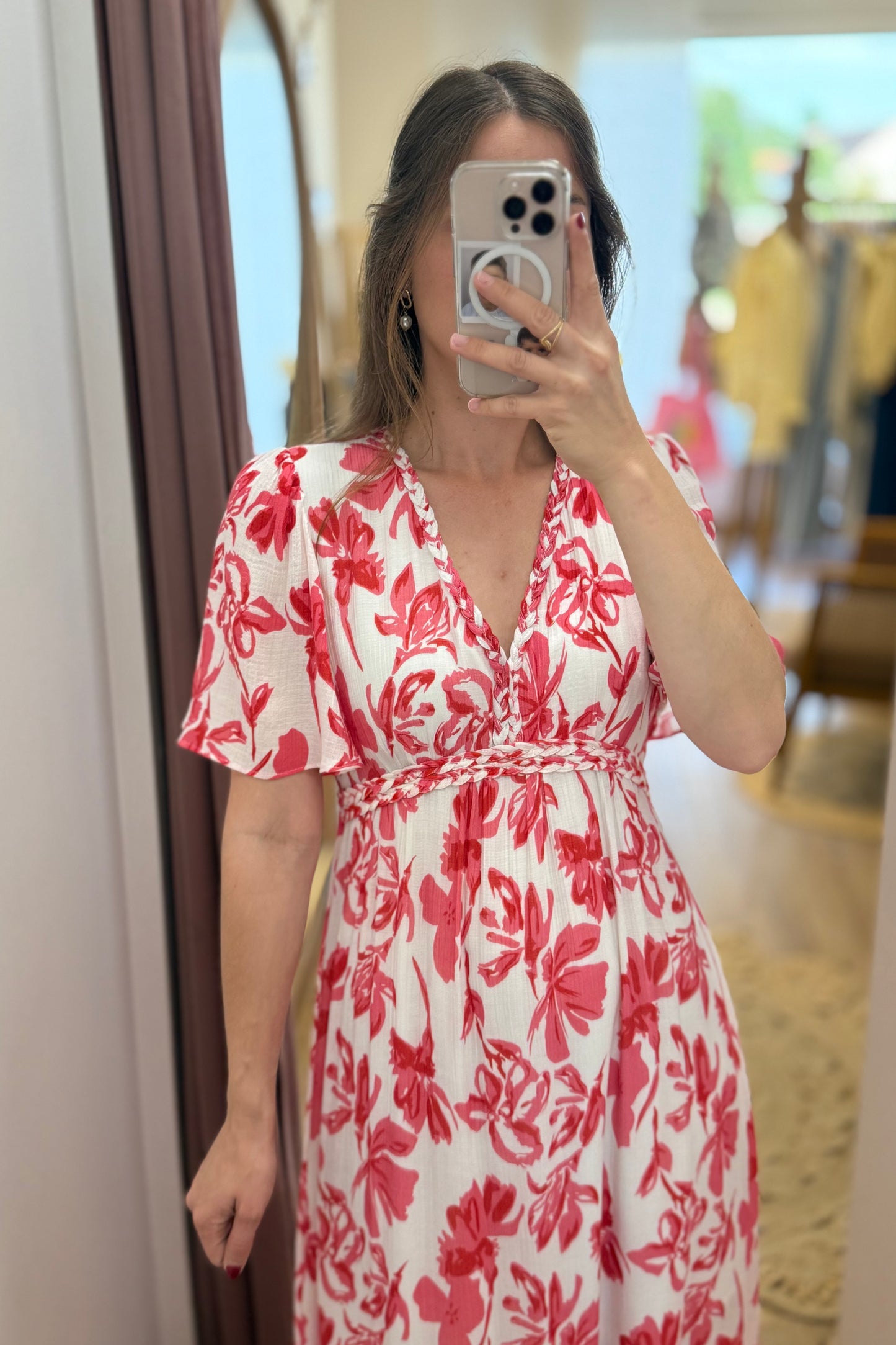 Robe Lucy