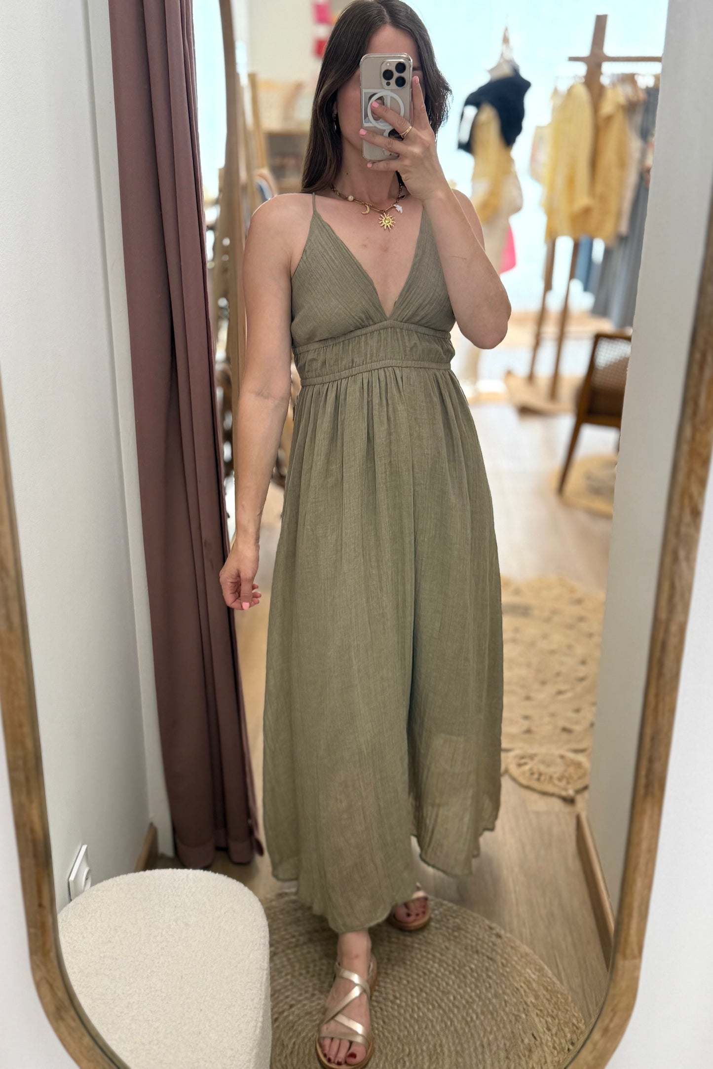 Robe Cassandra