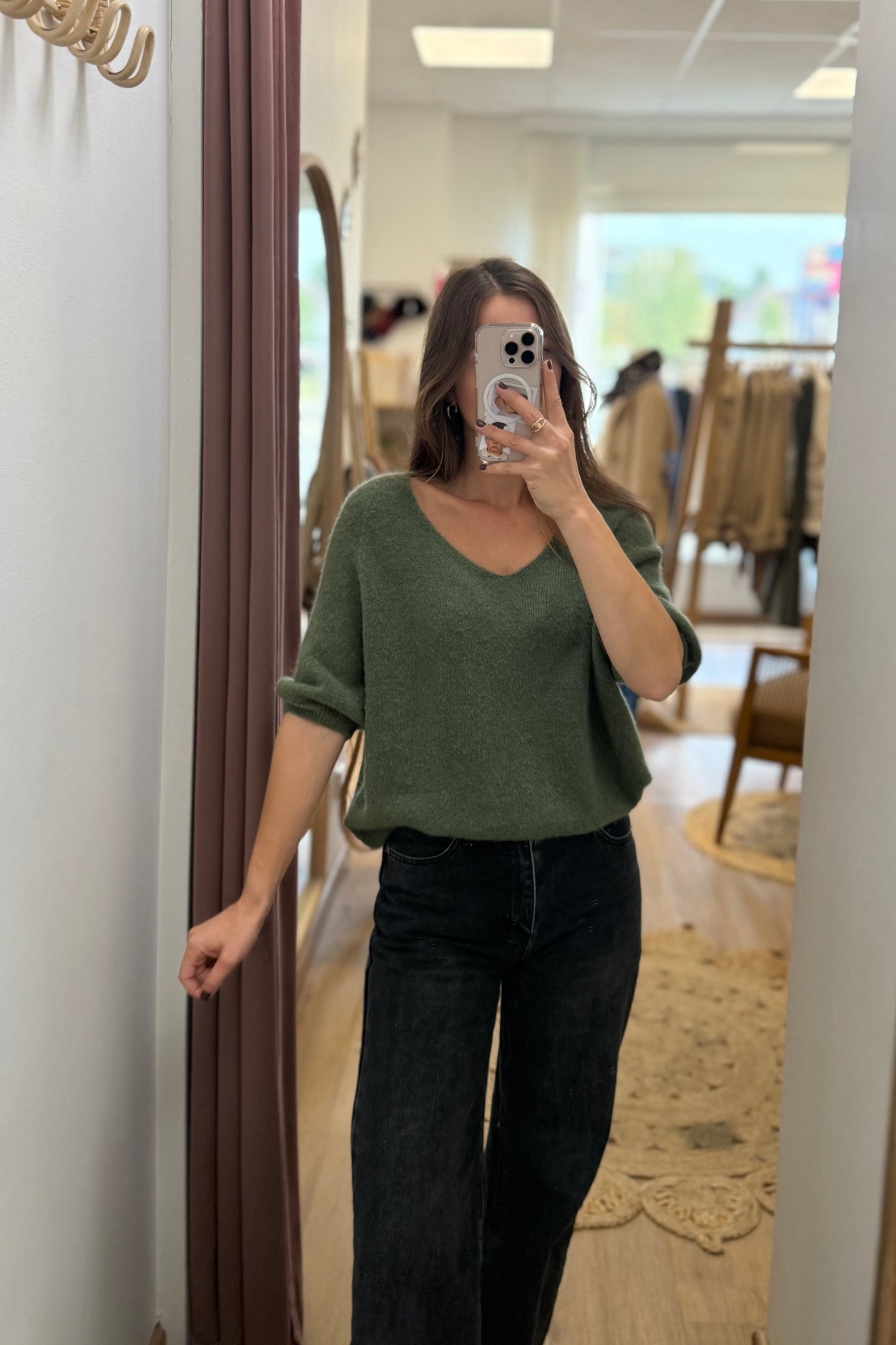 Pull Georges kaki