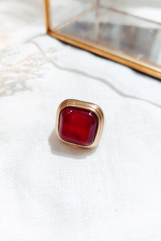 Bague chevalière résine bordeaux dorée